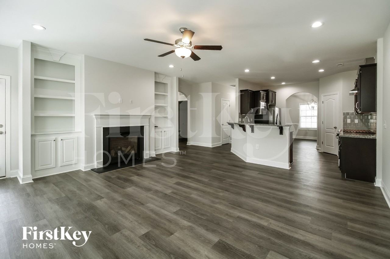 4641 Skyview Trl - Photo 3 of 15