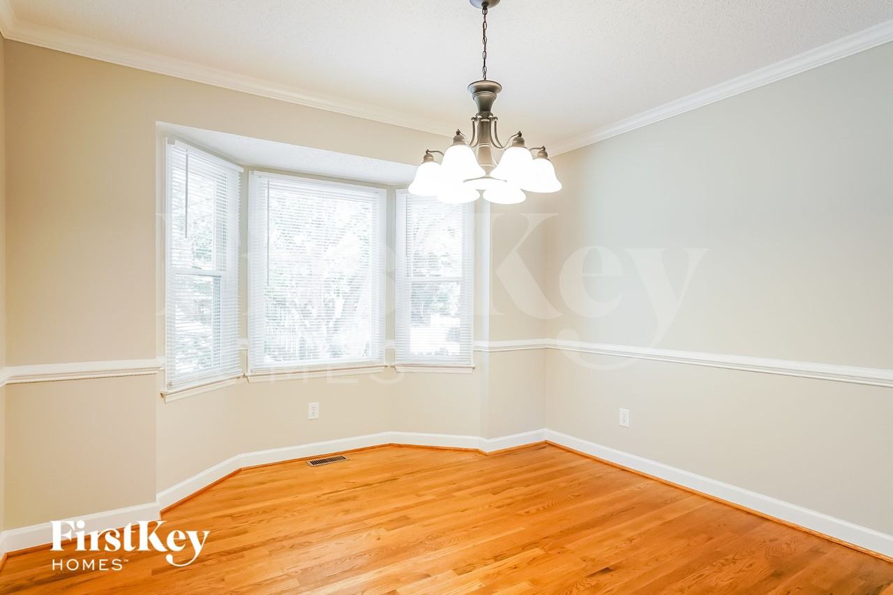 202 Dalmeny Dr - Photo 6 of 15