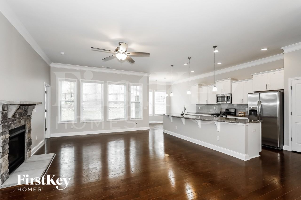 2486 Seagull Dr - Photo 4 of 14