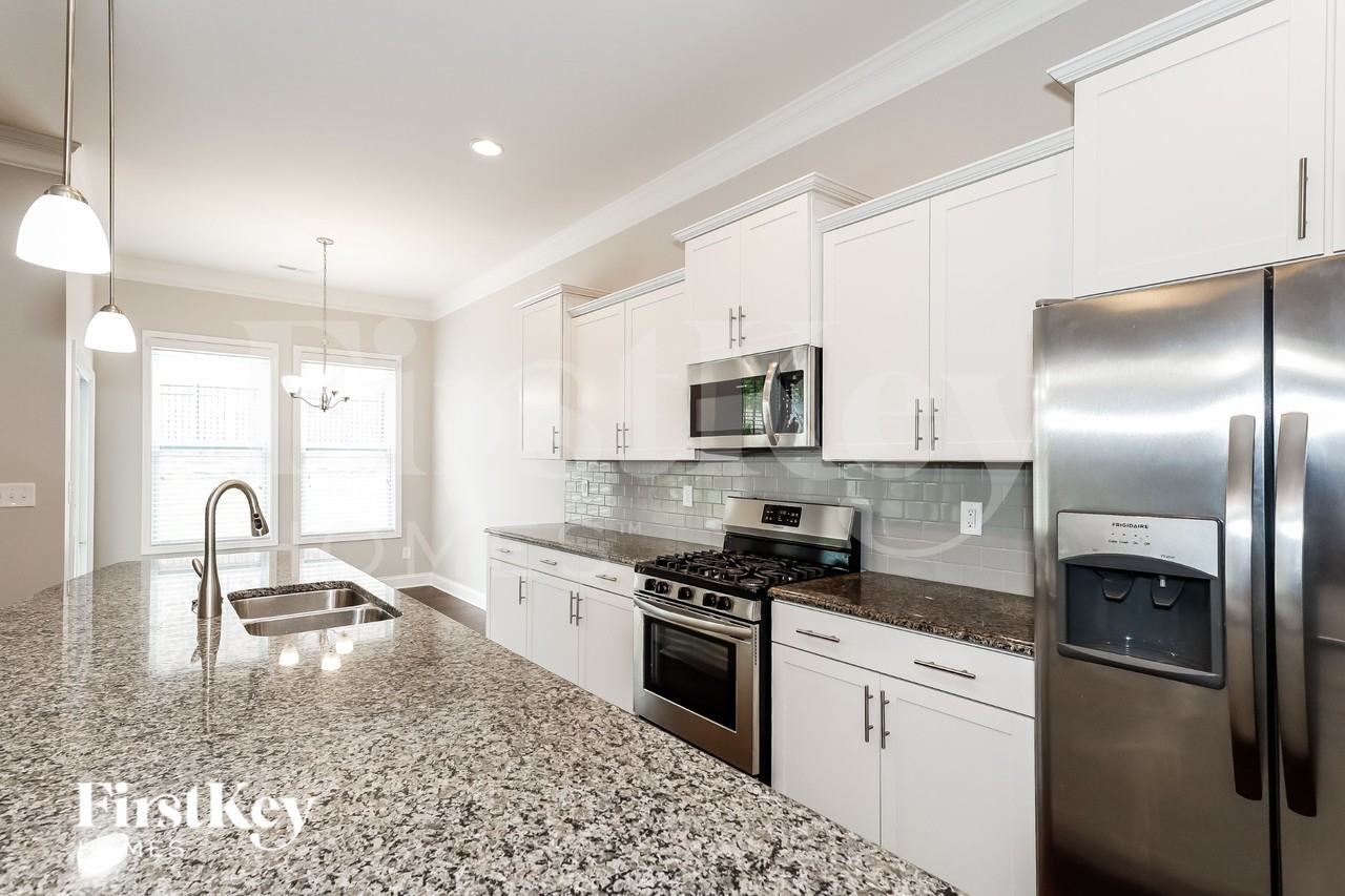 2486 Seagull Dr - Photo 6 of 14