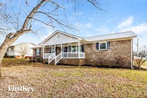 featured image of 4842 Greenwood Drive