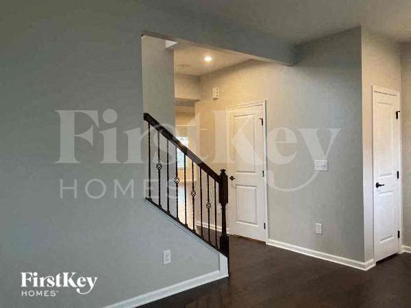 1509 Scarbrough Circle Southwest - Photo 2 of 11