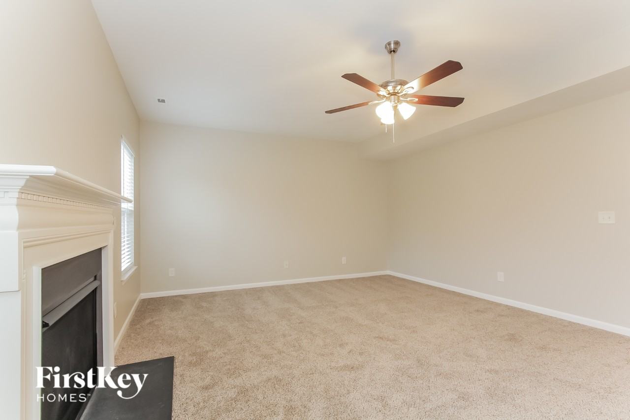 11719 Allen A Brown Rd - Photo 4 of 15