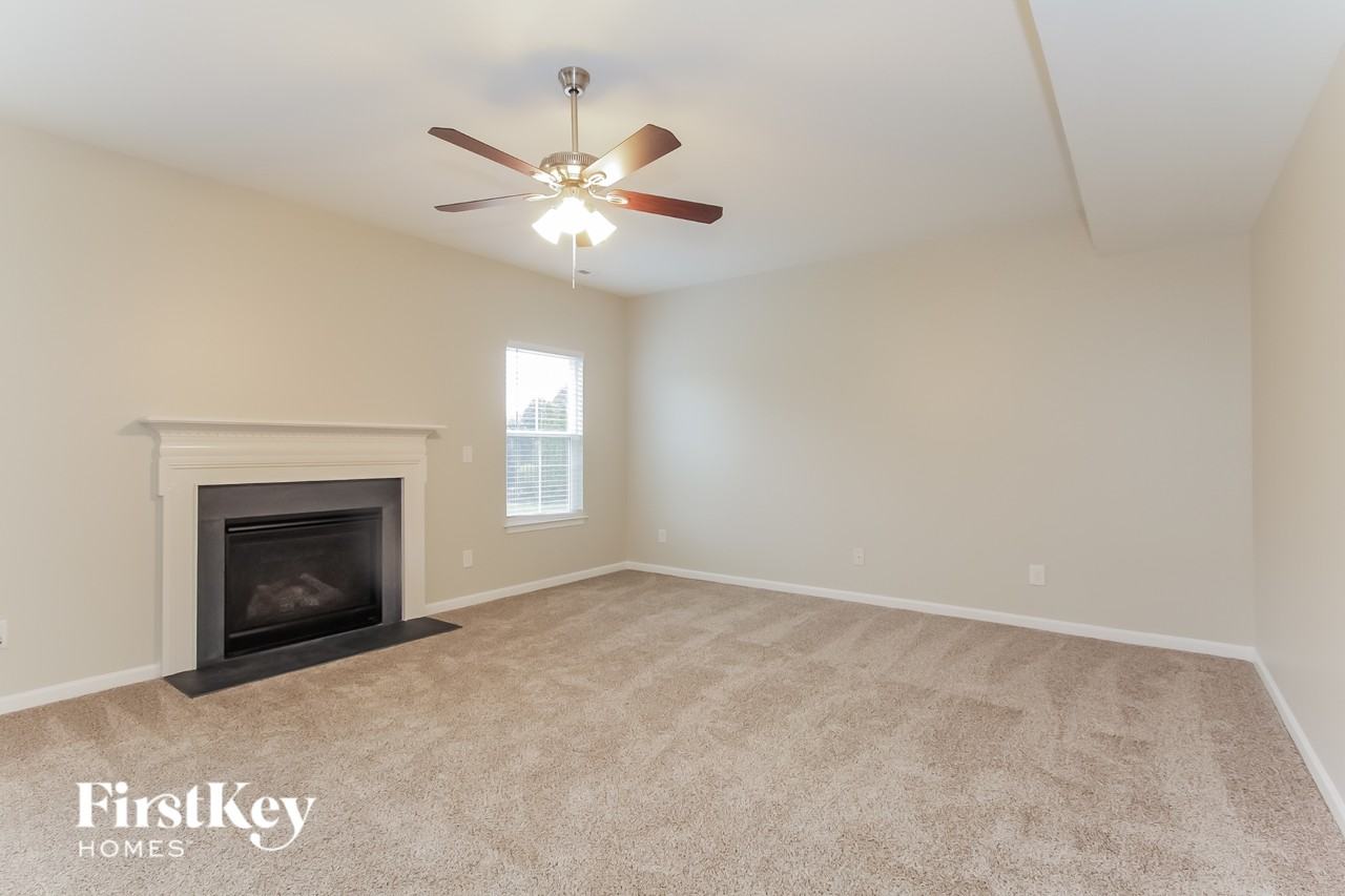 11719 Allen A Brown Rd - Photo 5 of 15