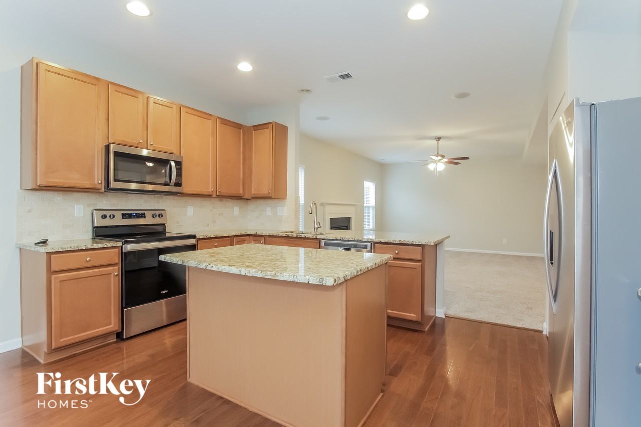 11719 Allen A Brown Rd - Photo 7 of 15