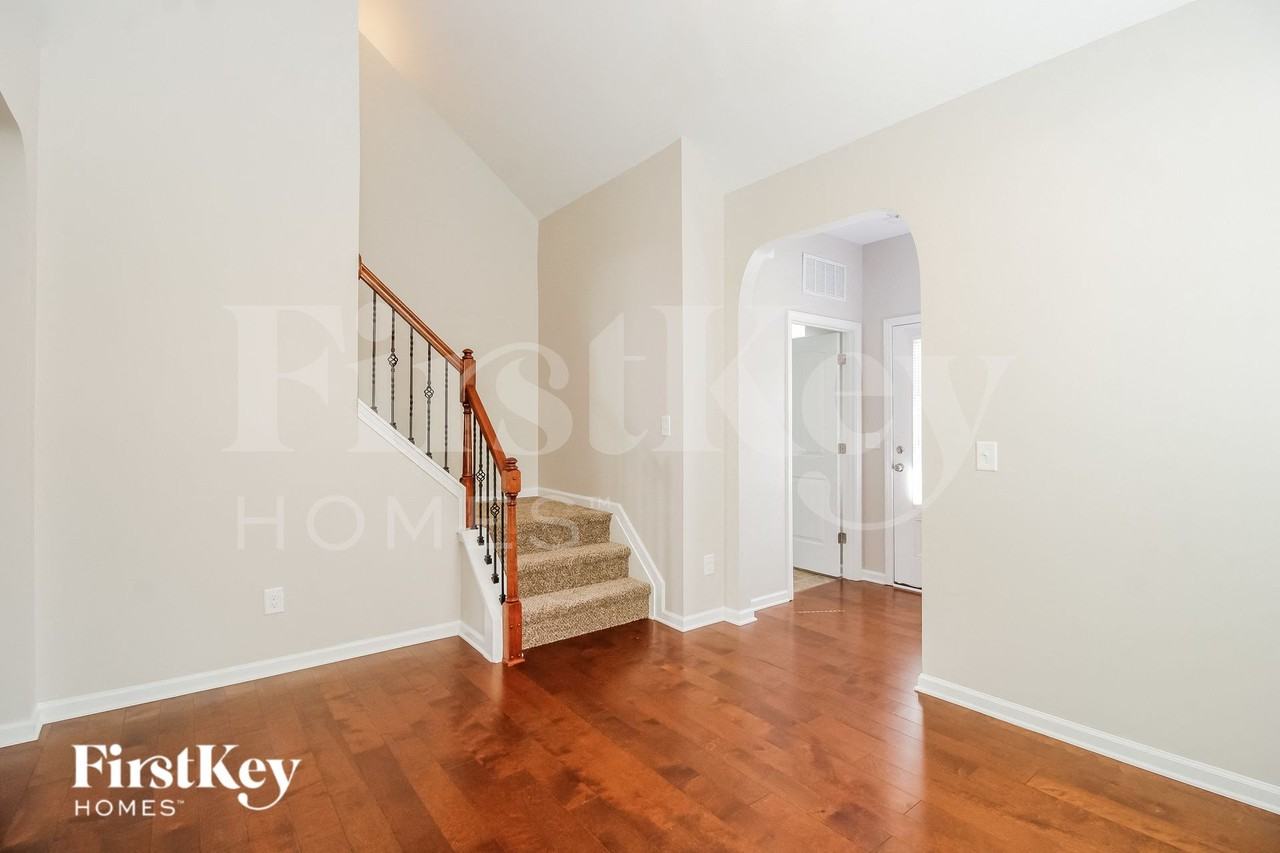 3765 Crestwell Cove Ct - Photo 3 of 15