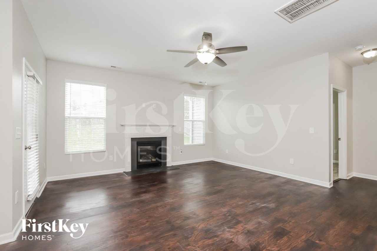 3505 Panarama Drive - Photo 2 of 15