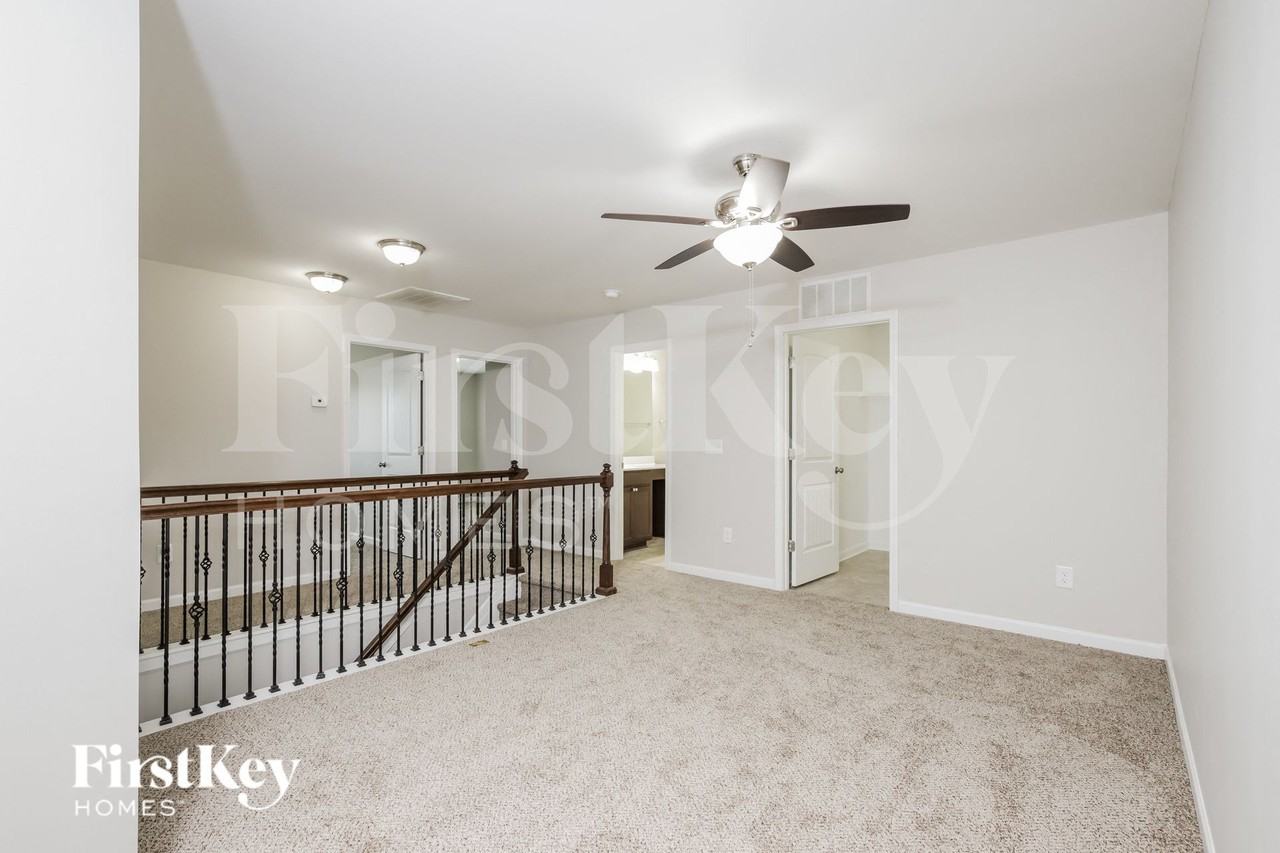 3505 Panarama Drive - Photo 7 of 15