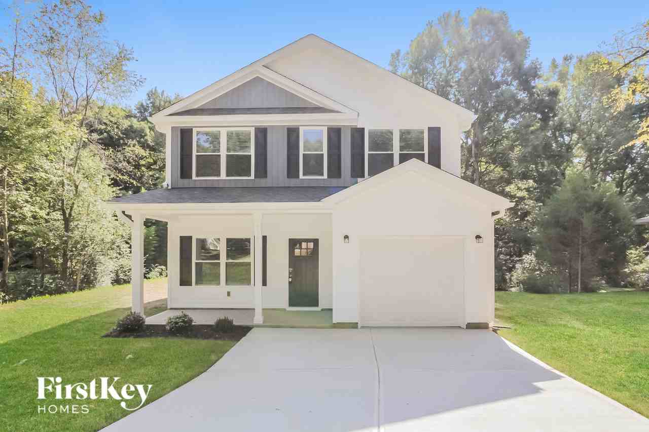 5345 Pinebrook Dr - Photo 2 of 15