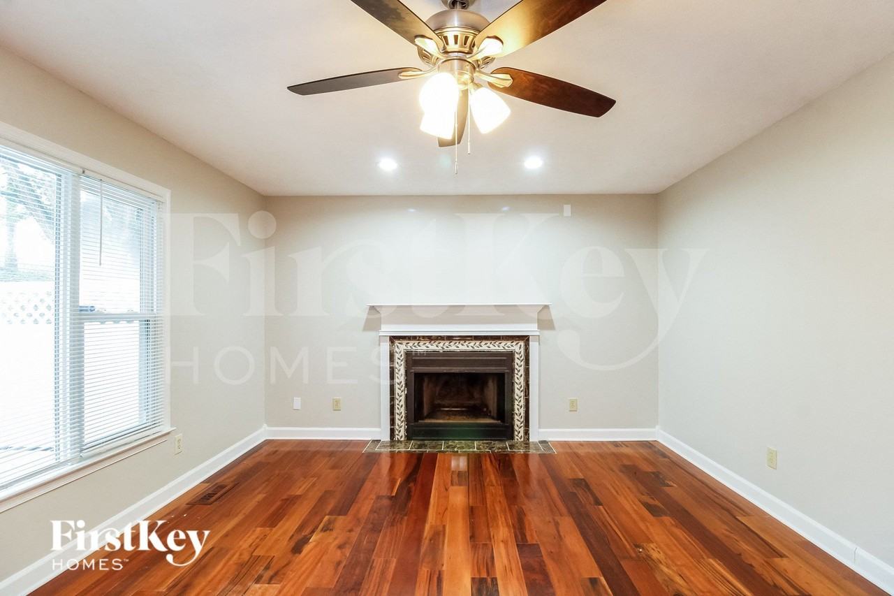 3315 Quaker Run Dr - Photo 5 of 15