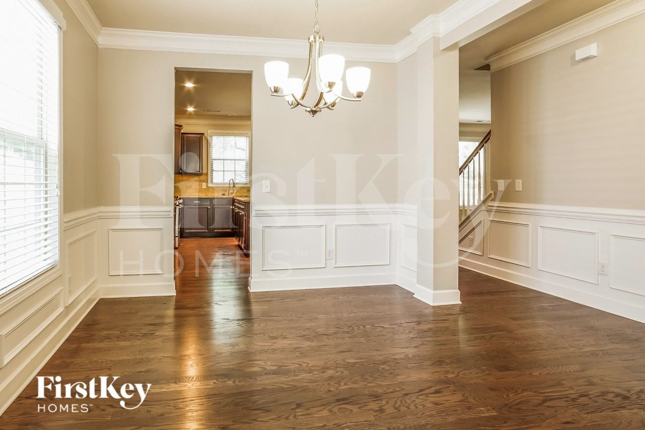 307 Summerwalk Rd - Photo 3 of 16