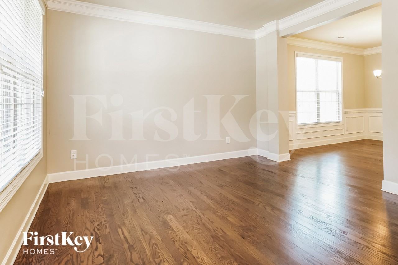 307 Summerwalk Rd - Photo 6 of 16