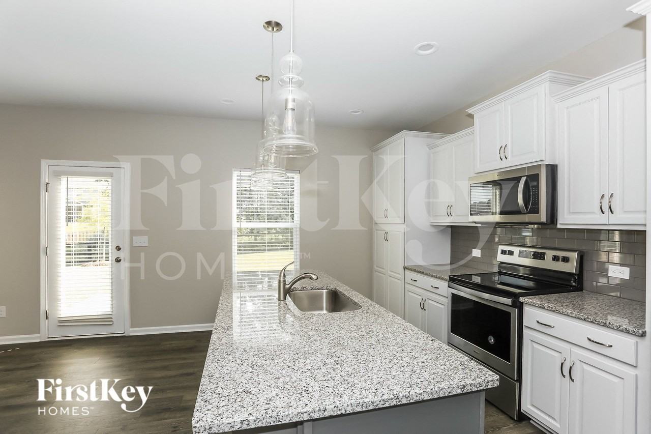 9014 Colwick Hill Ln - Photo 4 of 15