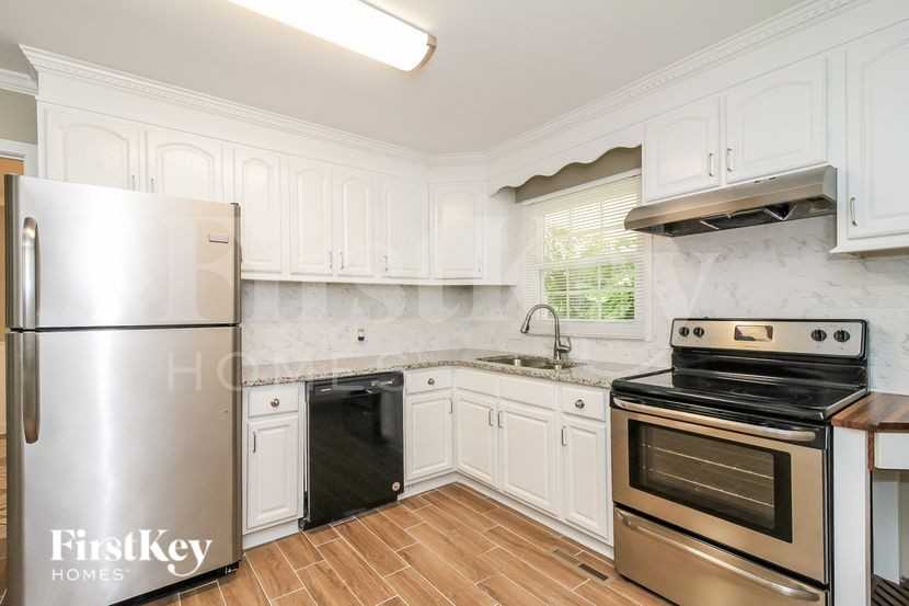 6101 Bobbybrook Dr - Photo 7 of 15