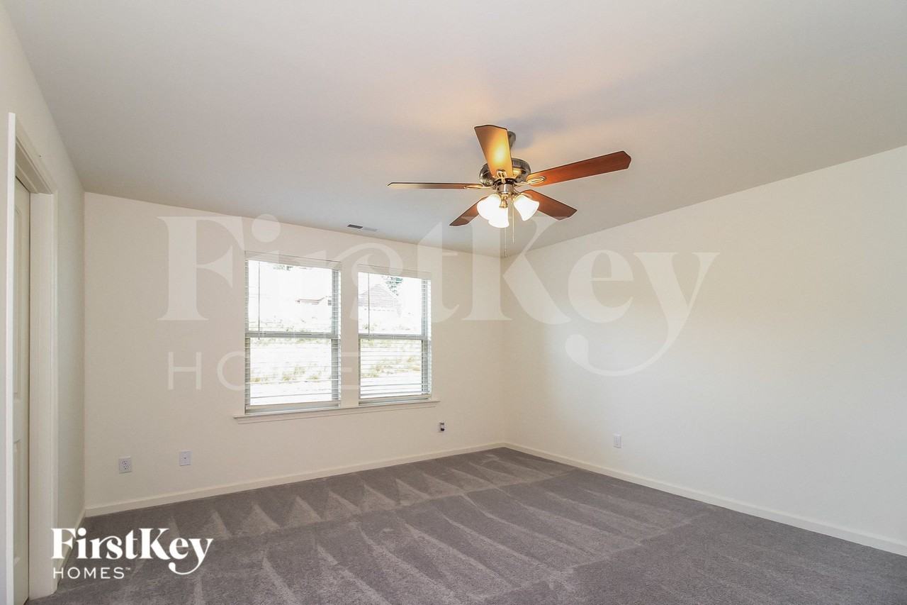 5704 Beaver Pond Court - Photo 7 of 15