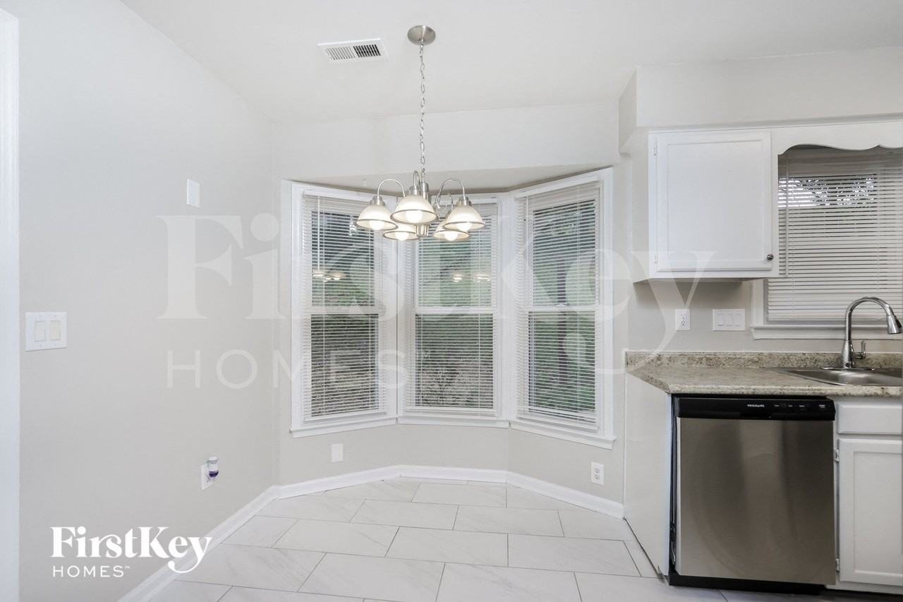 3224 Timberwolf Ave - Photo 6 of 15