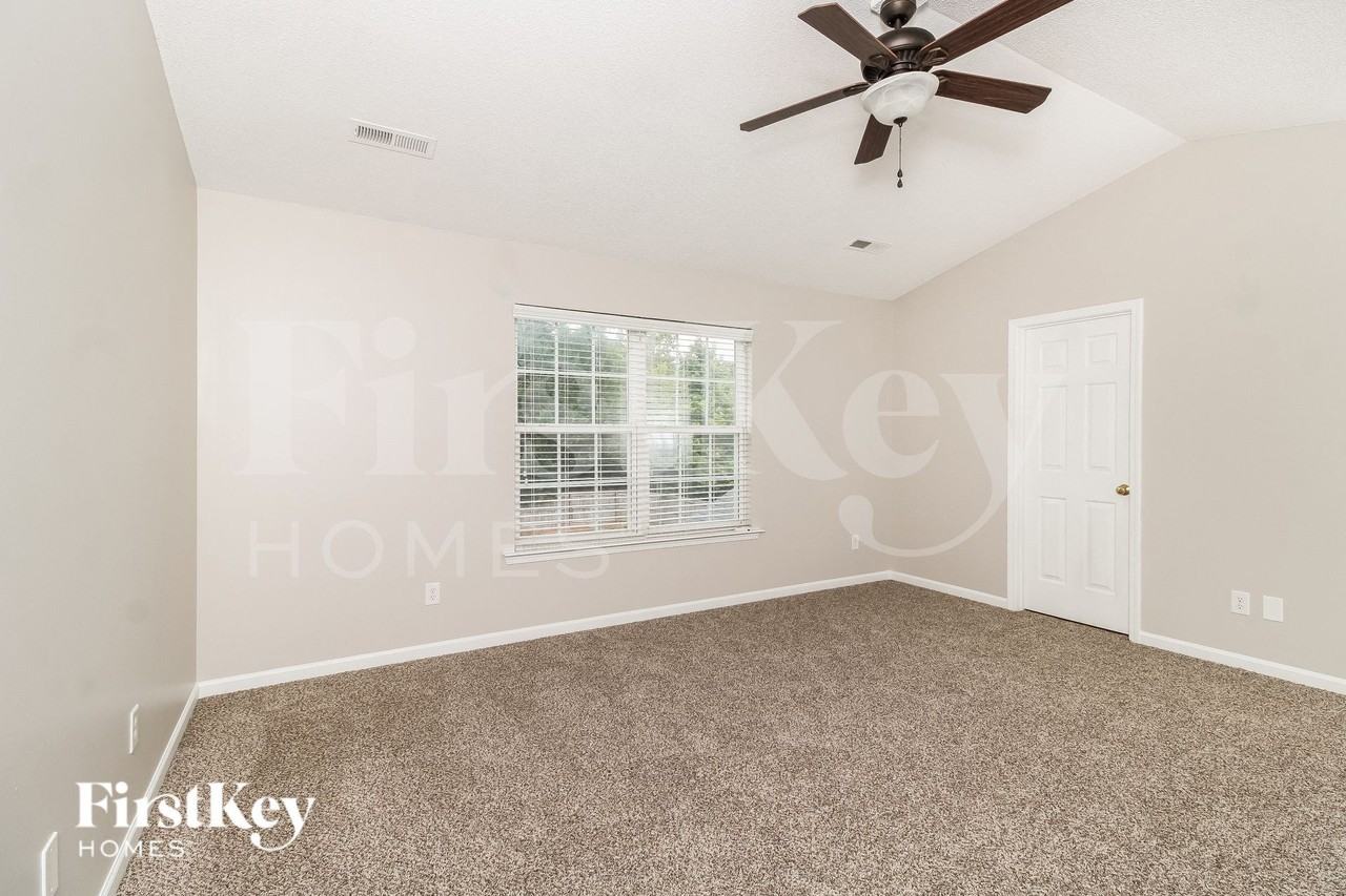 6161 Glen Way Dr - Photo 6 of 15