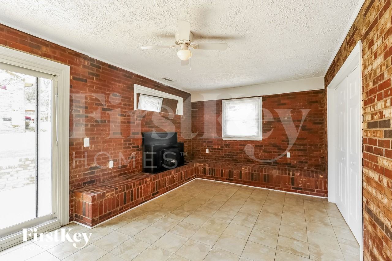 3715 Branding Iron Dr - Photo 7 of 16