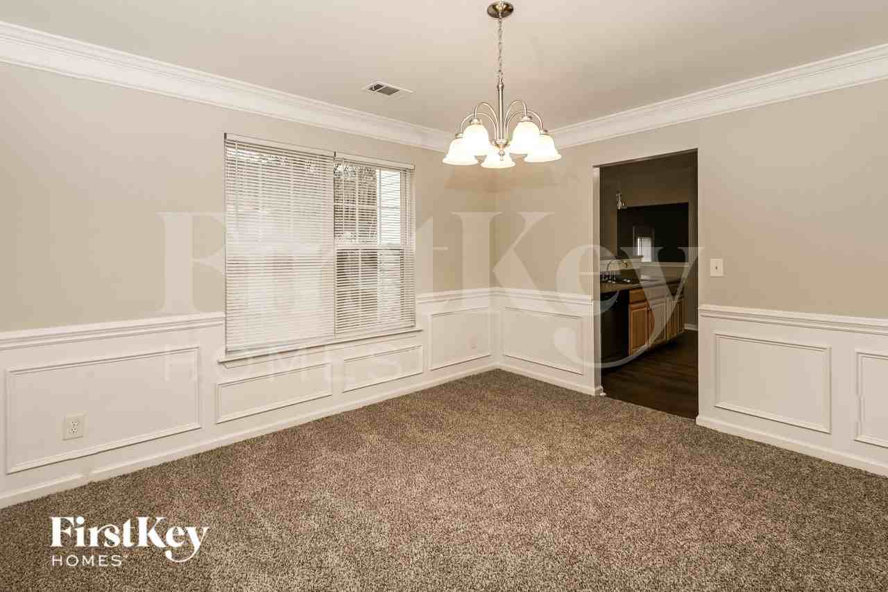 128 Madelia Pl - Photo 4 of 15