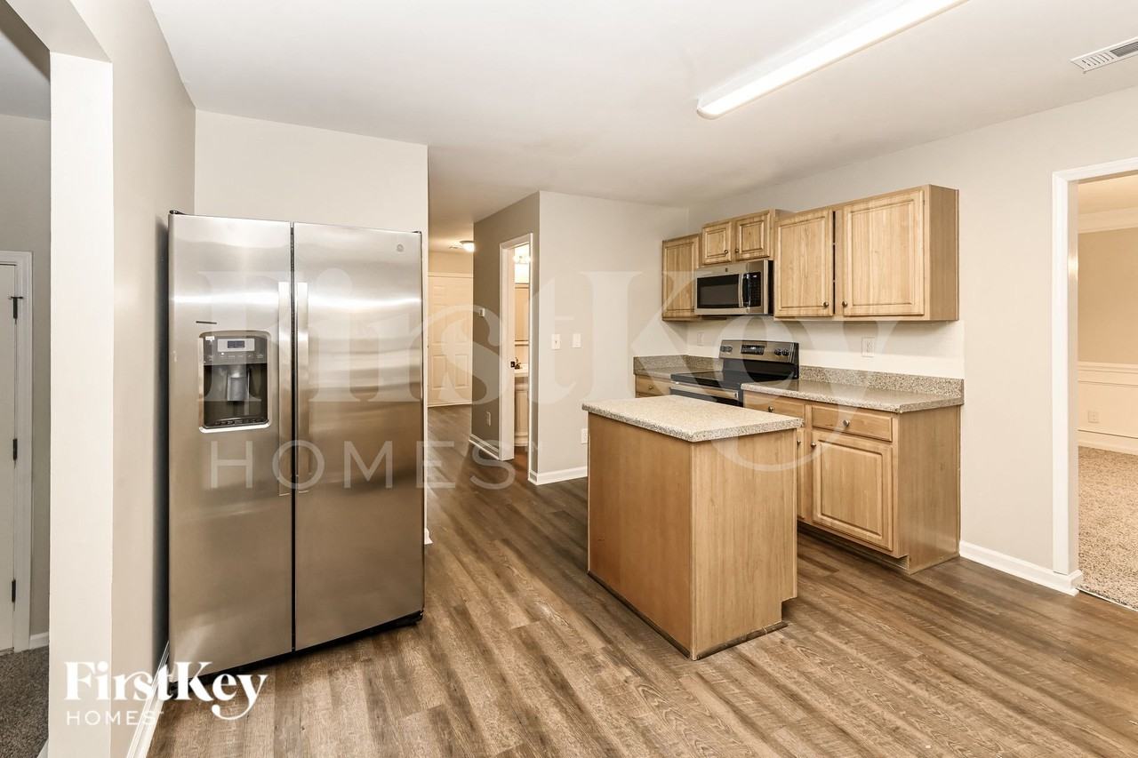 128 Madelia Pl - Photo 6 of 15