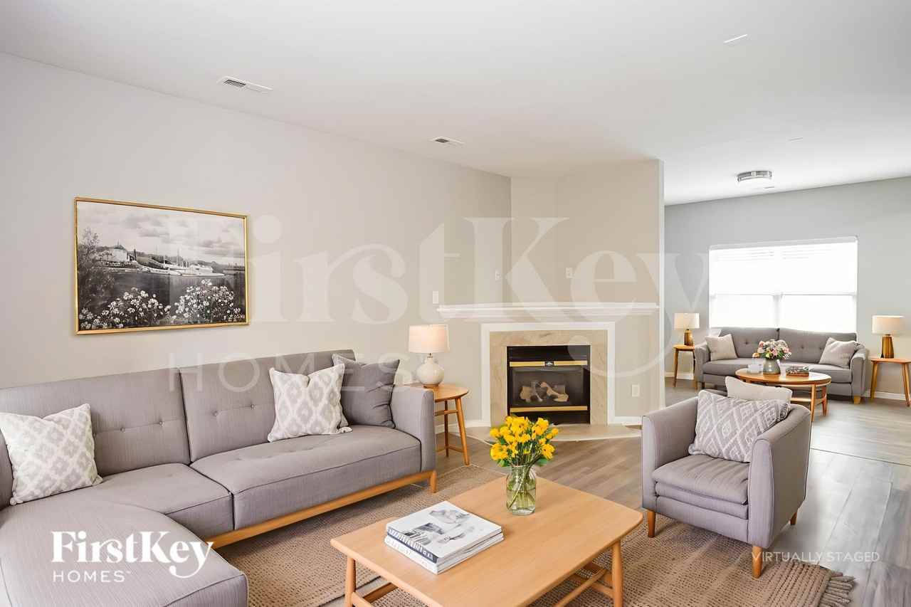 8122 Chatham Oaks Dr - Photo 6 of 19