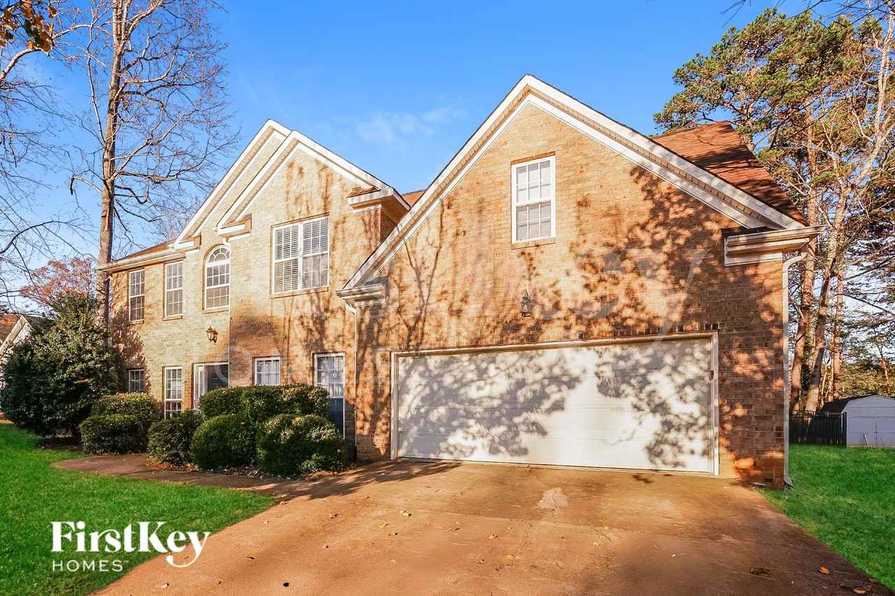 7549 Sedgebrook Dr E - Photo 2 of 19