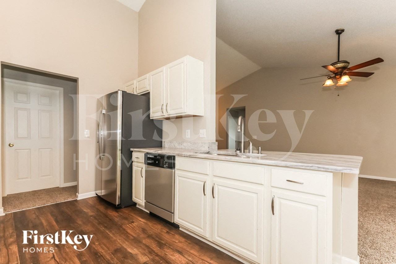 1023 Southwind Trail Dr - Photo 6 of 15