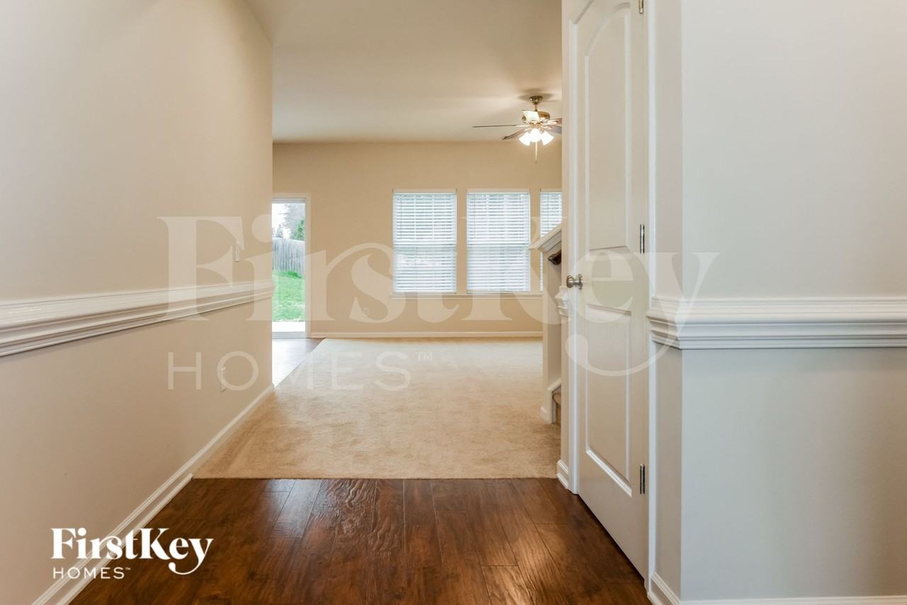 6714 Barefoot Forest Dr - Photo 3 of 15