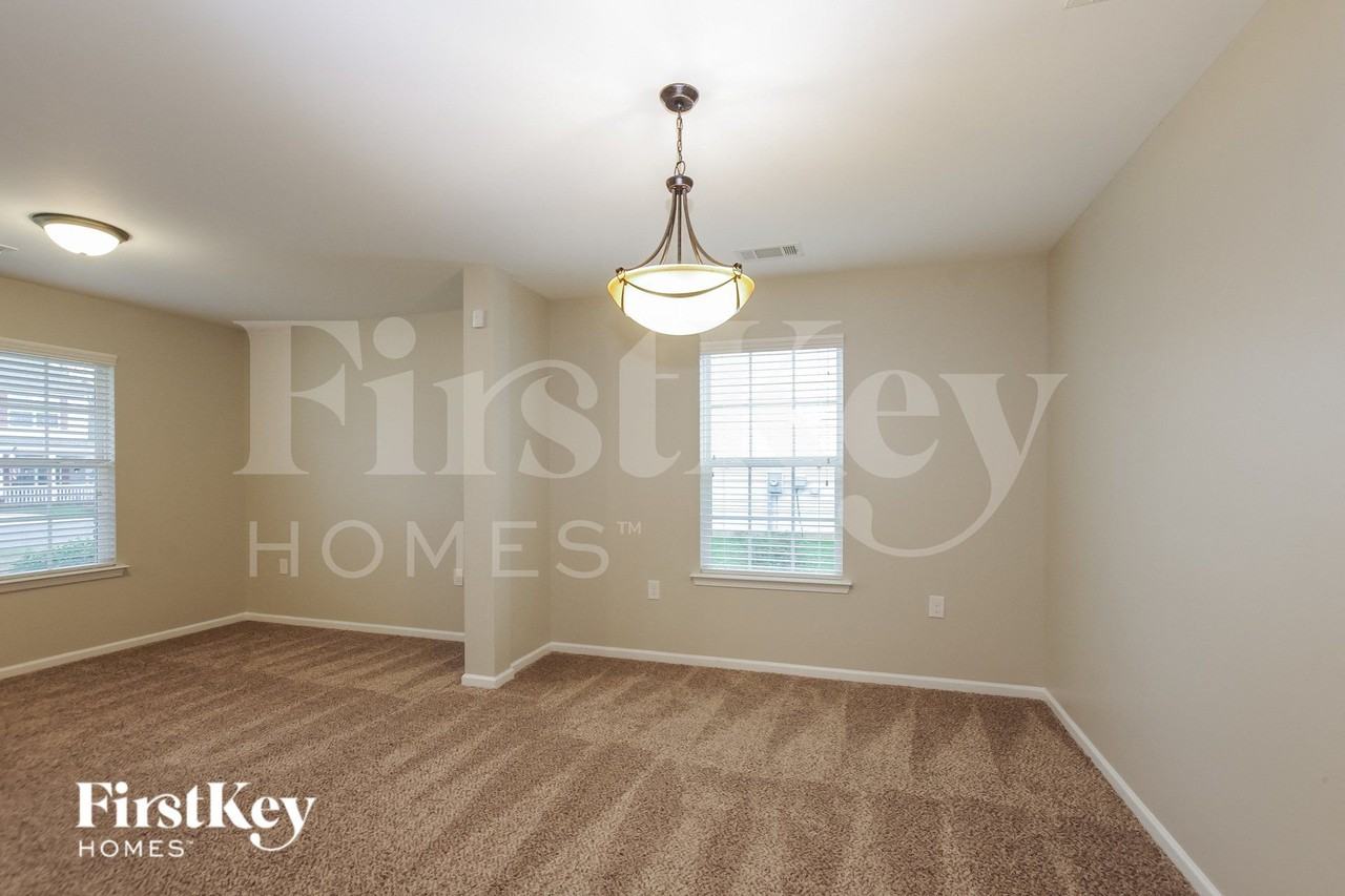 4722 Manchineel Ln - Photo 3 of 15