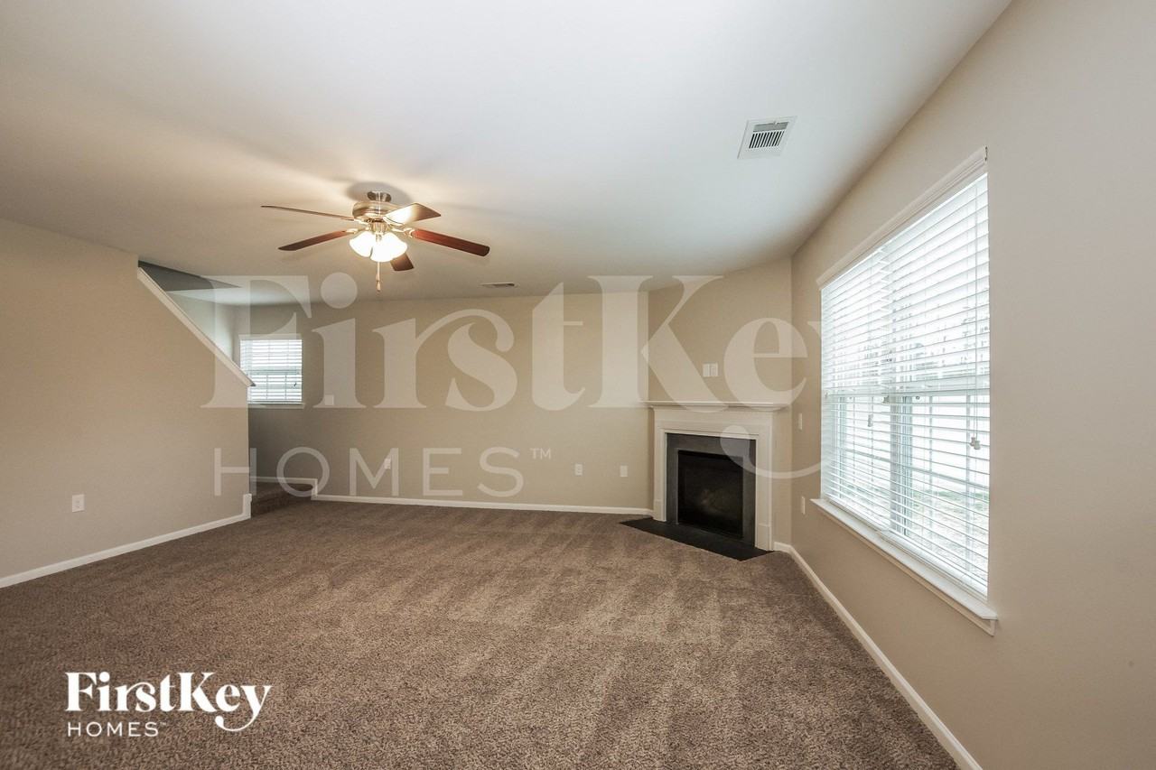 4722 Manchineel Ln - Photo 7 of 15