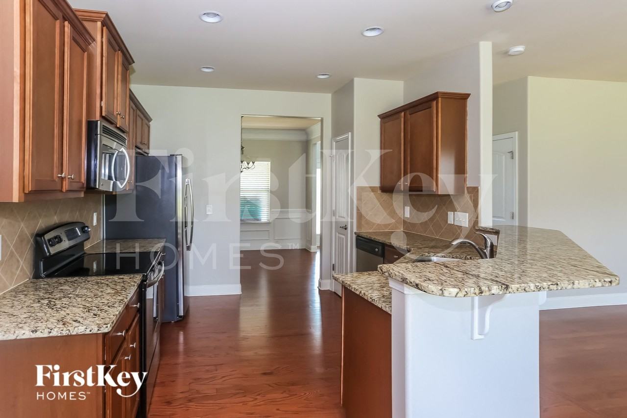 7203 Ogden Pl - Photo 6 of 15