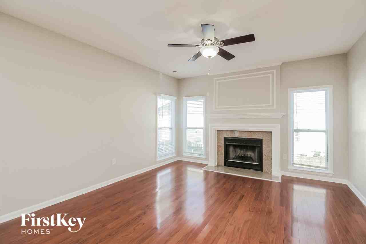 6619 Hawksnest Dr - Photo 4 of 15