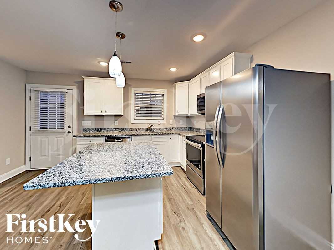 5775 Sumter Avenue - Photo 7 of 17