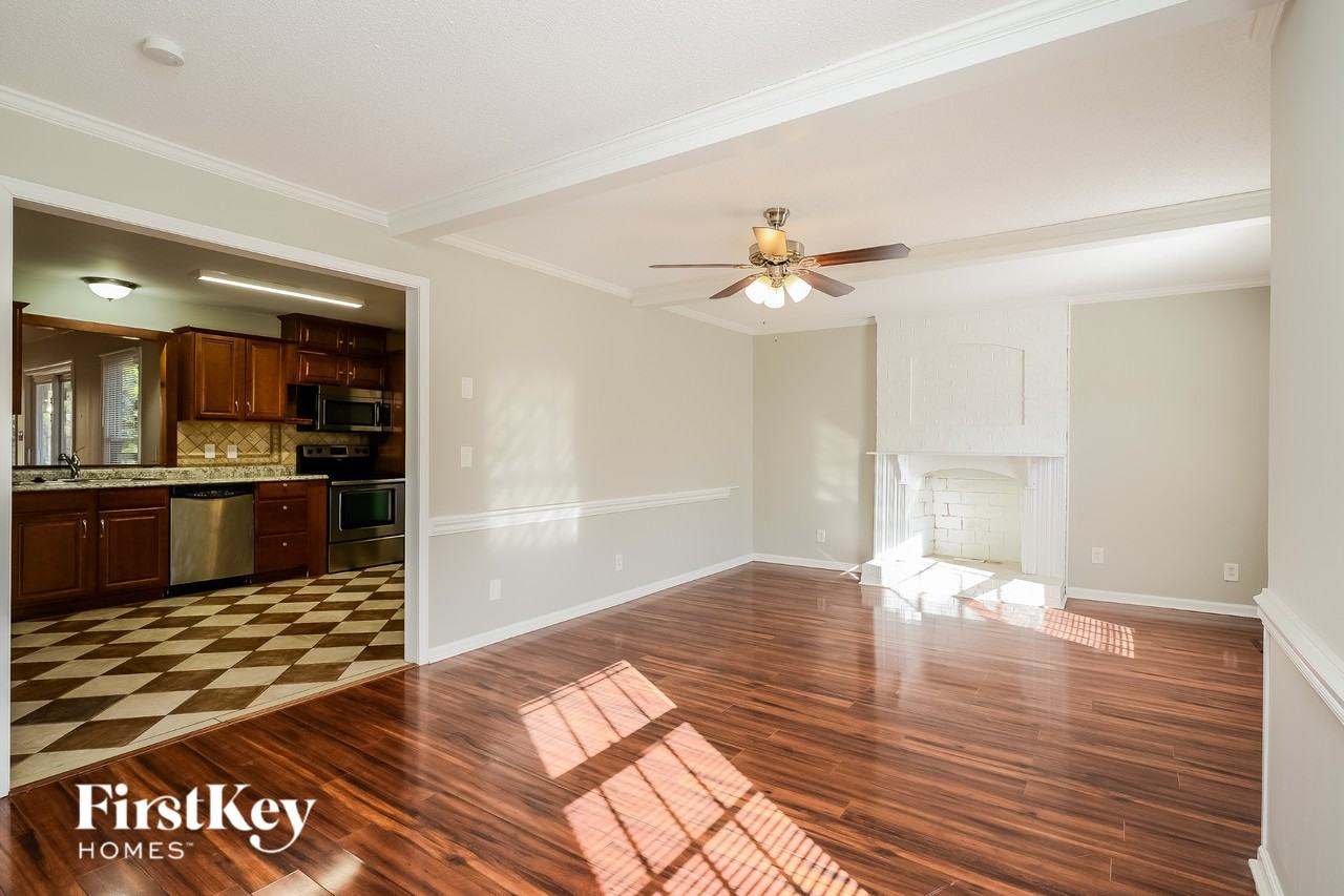 5302 Broadmoor Place - Photo 3 of 15