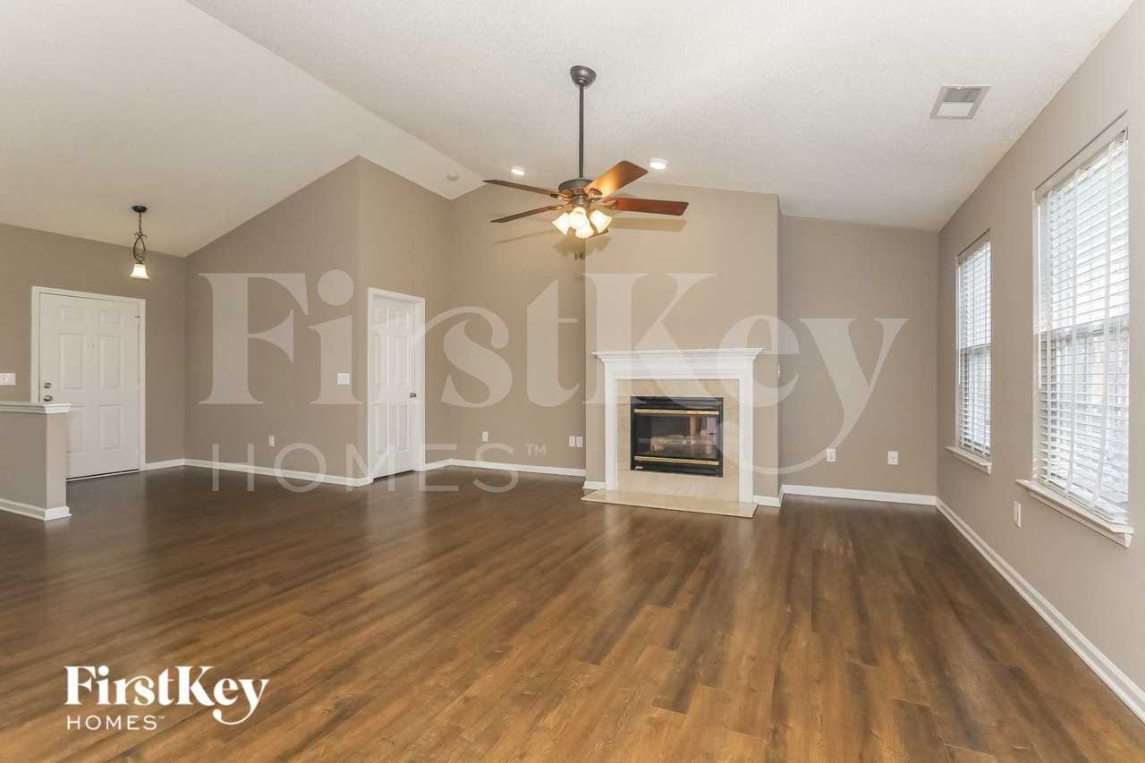 3304 Arbor Pointe Drive - Photo 4 of 15