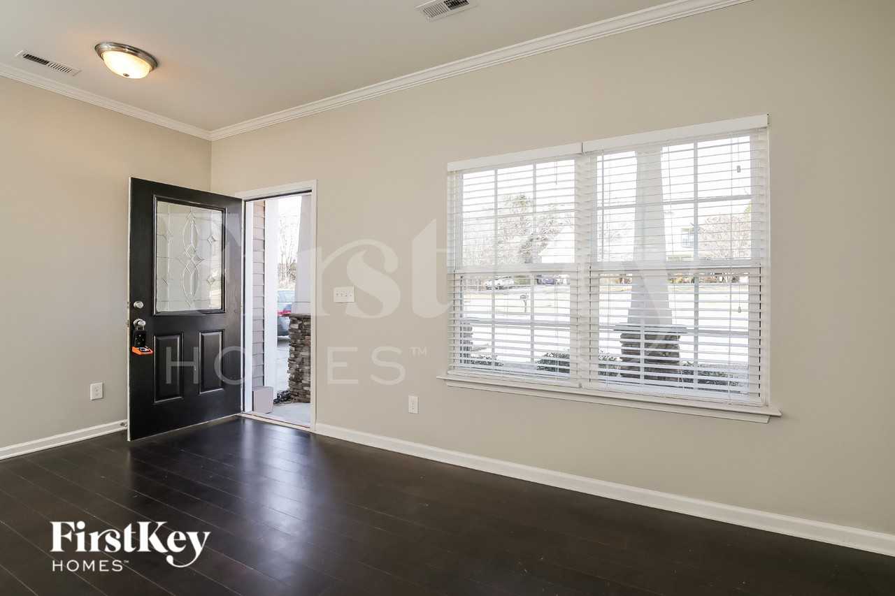 3235 Grandview Club Road - Photo 5 of 16