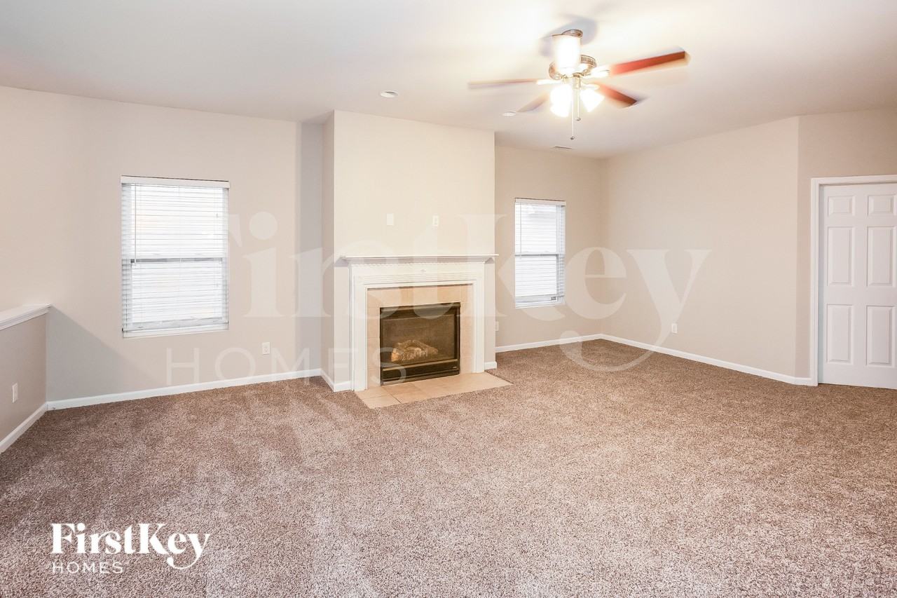 3011 Sweetspire Rd - Photo 5 of 19