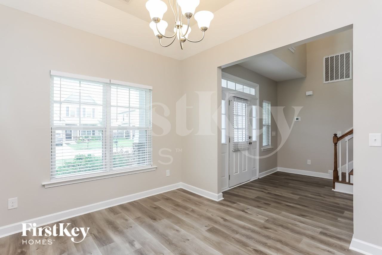 138 Marsh Creek Dr - Photo 4 of 15