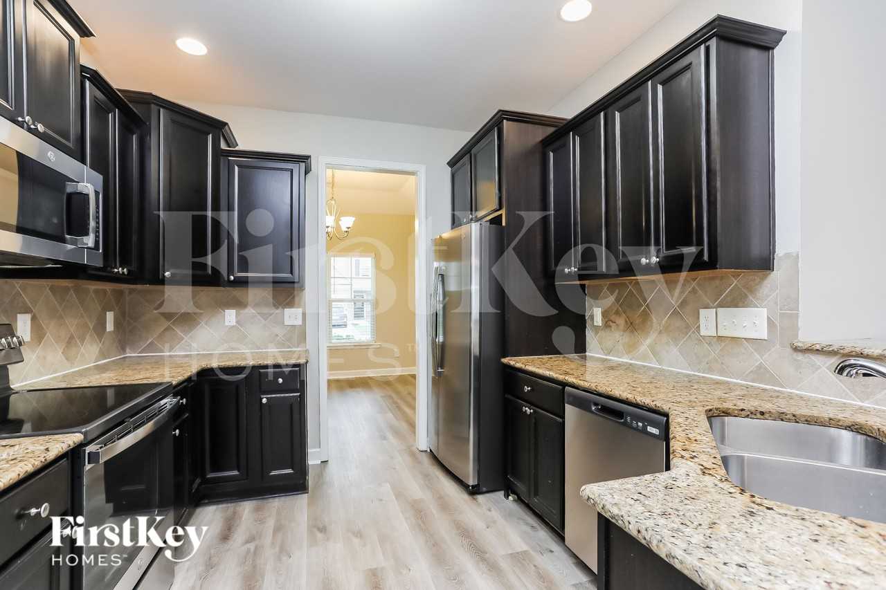 138 Marsh Creek Dr - Photo 7 of 15