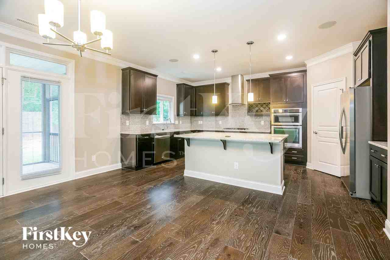 1329 Barnford Mill Rd - Photo 5 of 15