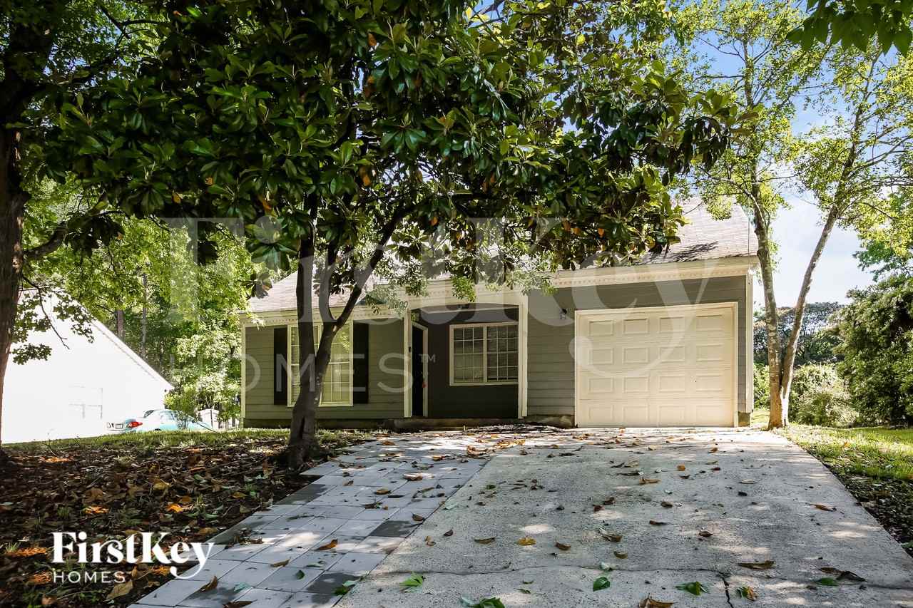 12300 Danby Rd - Photo 2 of 16