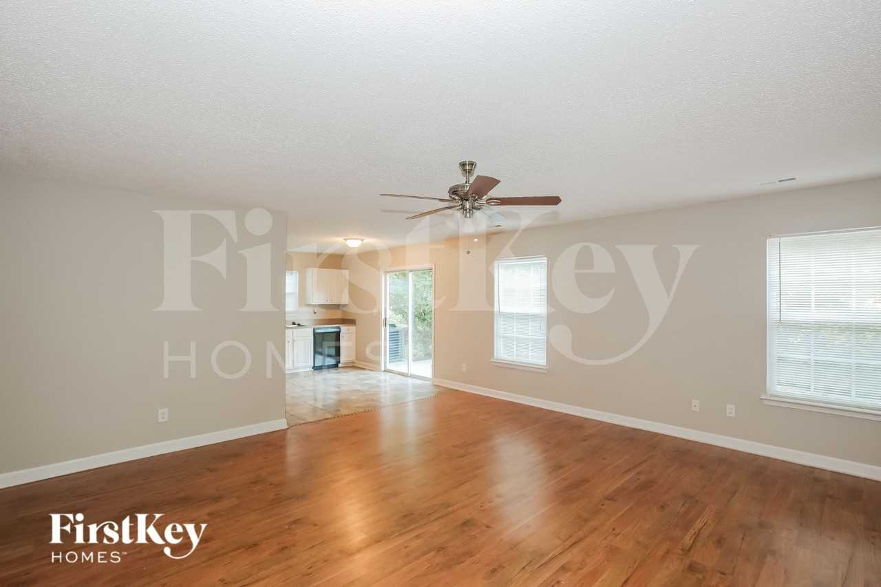 11114 Palestrina Rd - Photo 6 of 16