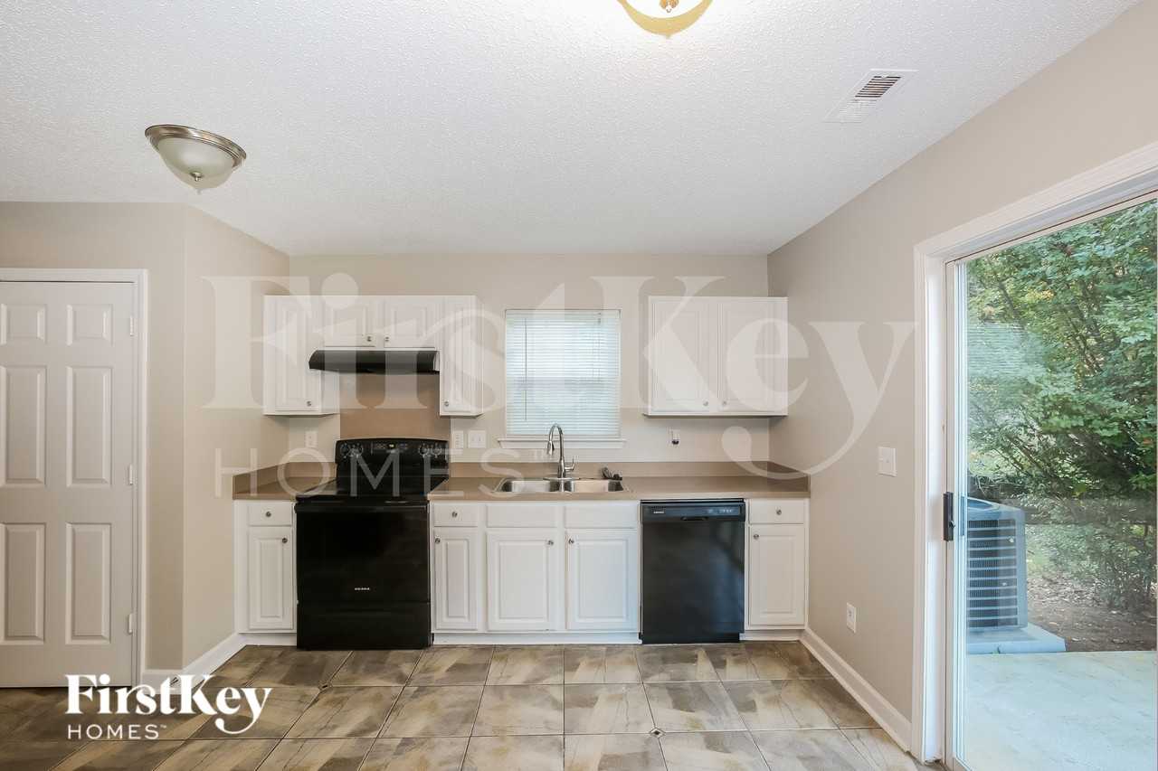 11114 Palestrina Rd - Photo 7 of 16