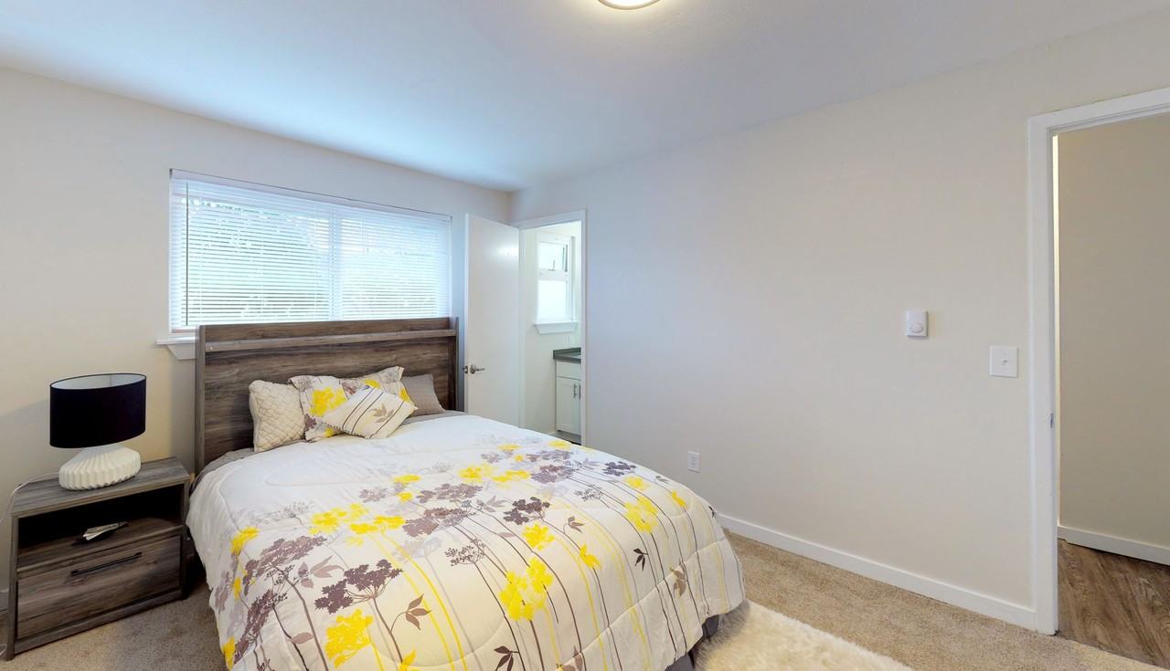 Tukwila Station Apartments - Photo 5 of 18