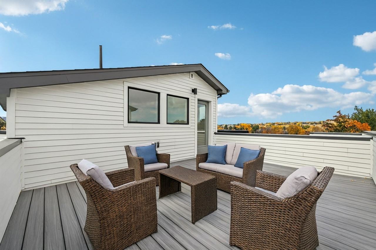 Central Park Townhomes - Photo 4 of 50