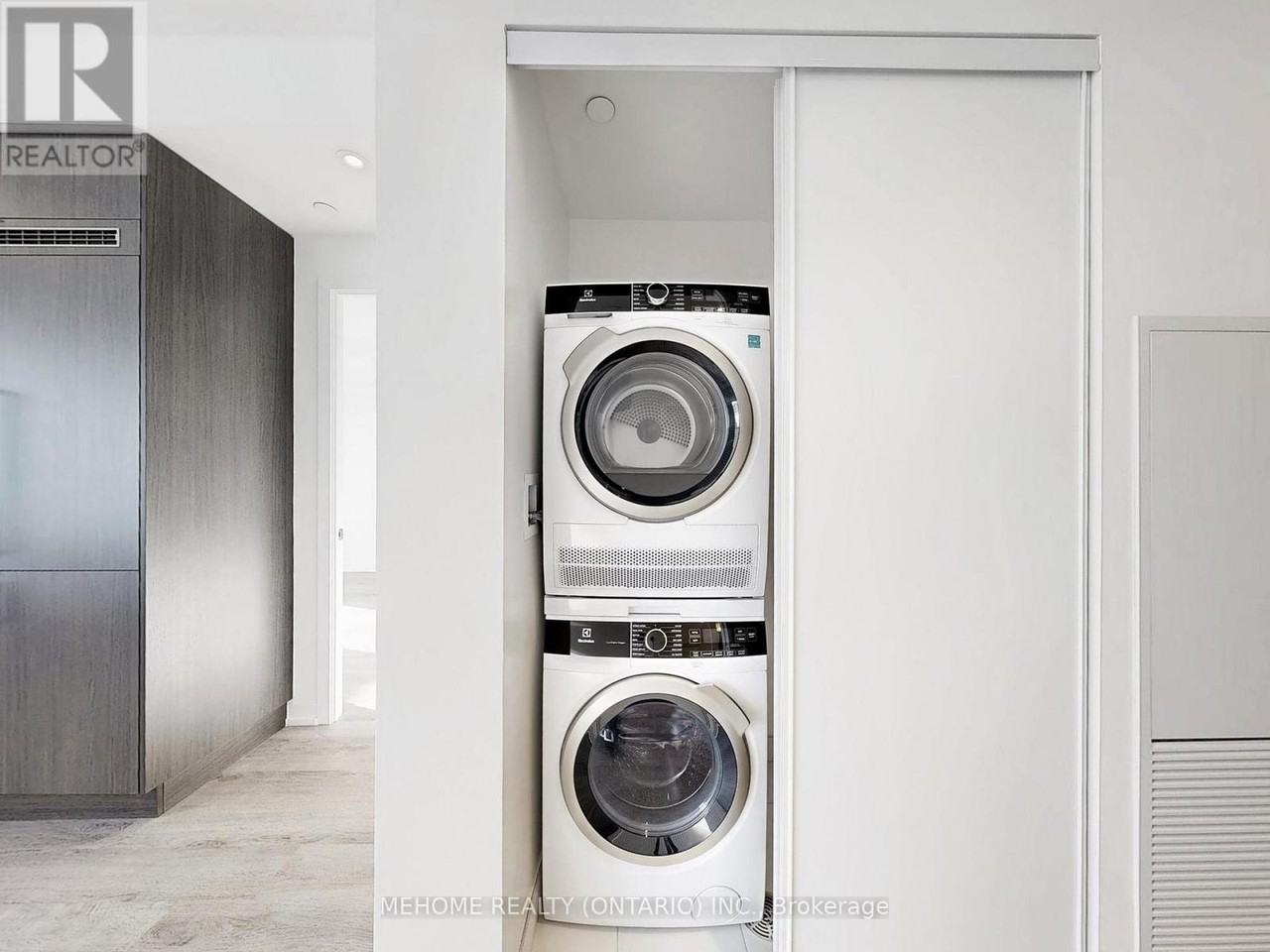 138 Downes Street #7309 - Photo 7 of 38