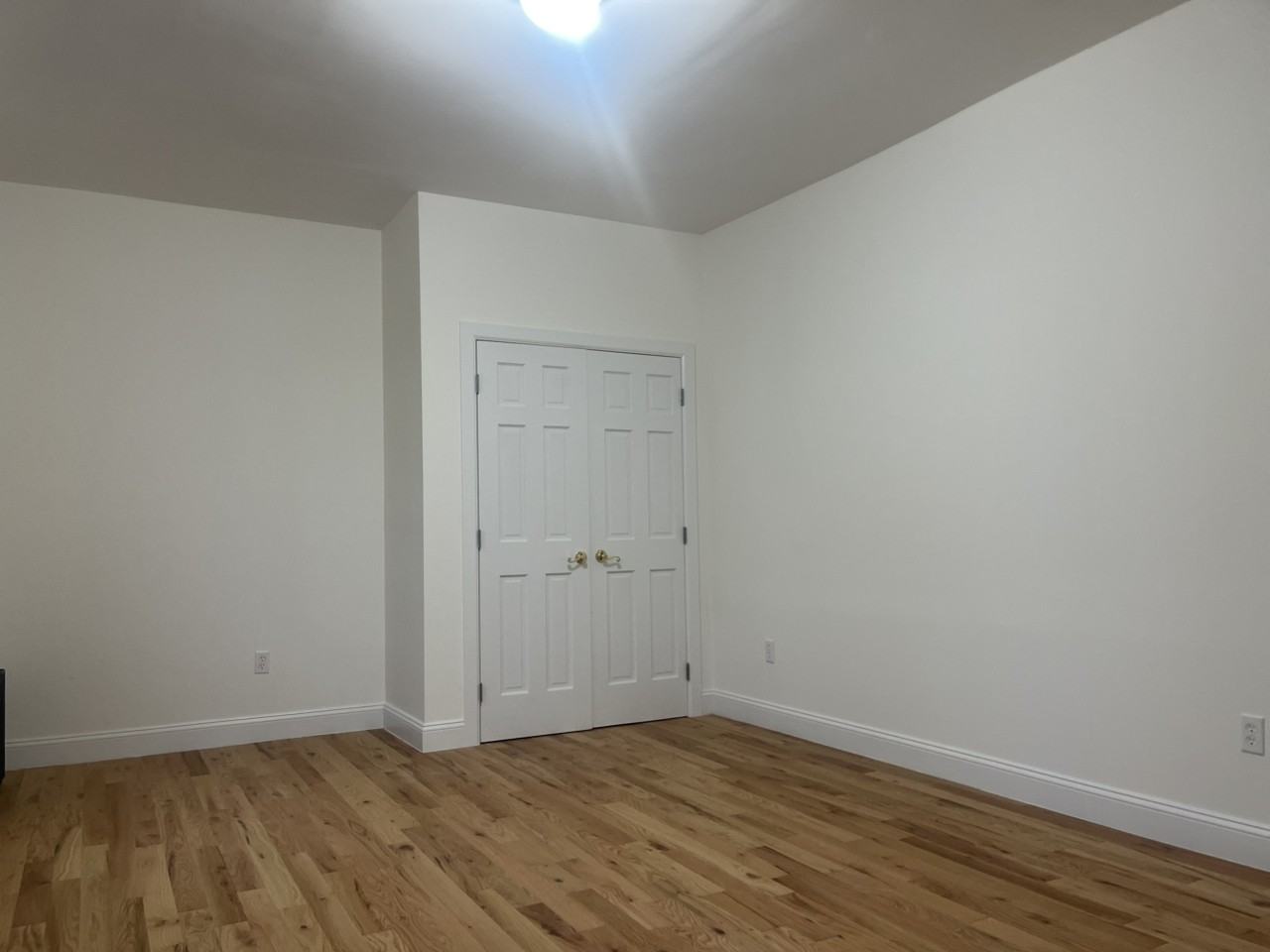 270 Fort Washington Ave - Photo 3 of 7