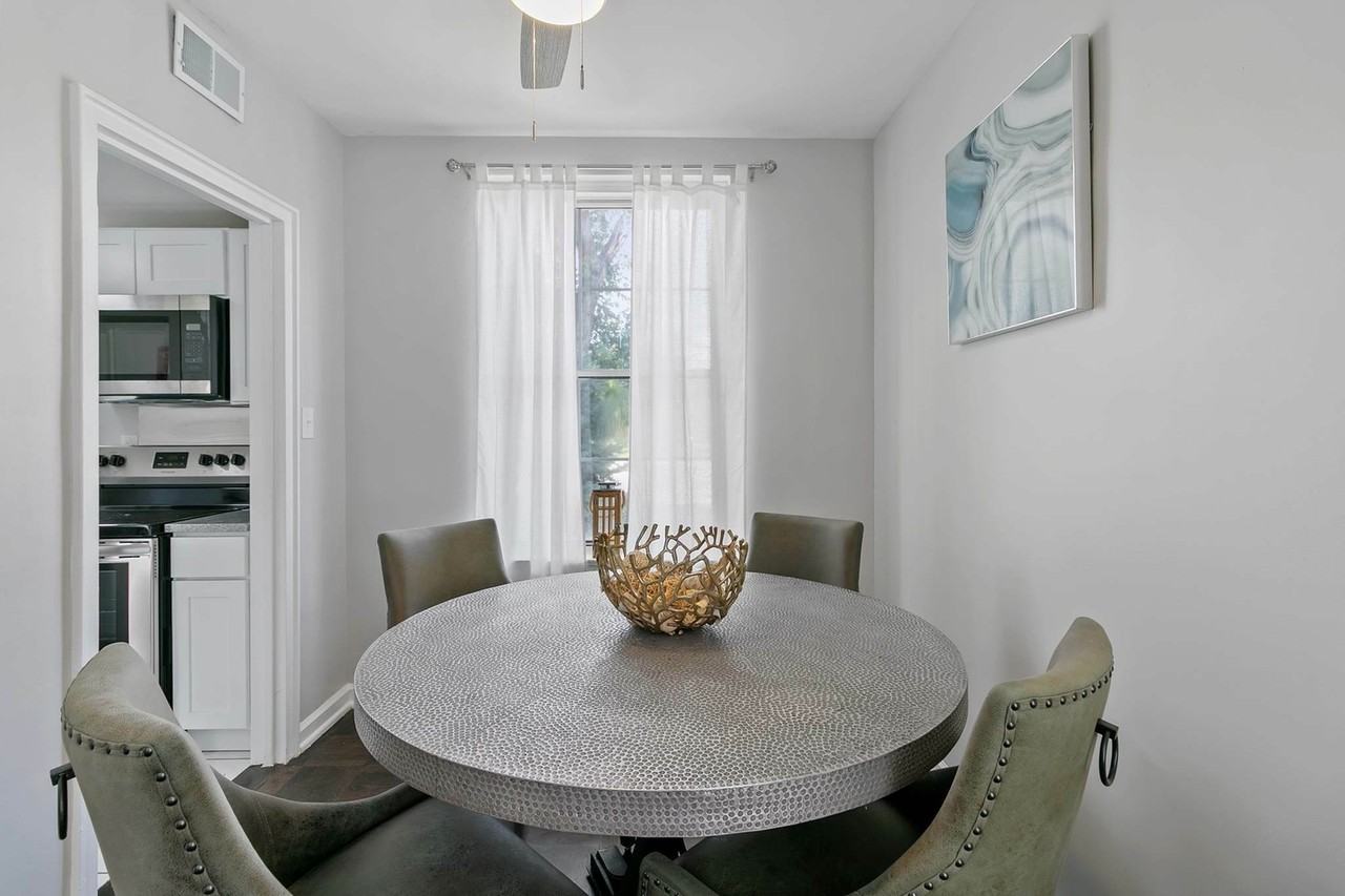 Beach Club Detroit - Photo 6 of 50