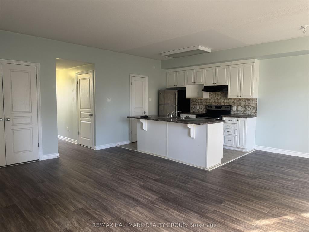 190 Hornchurch Lane #B - Photo 5 of 17