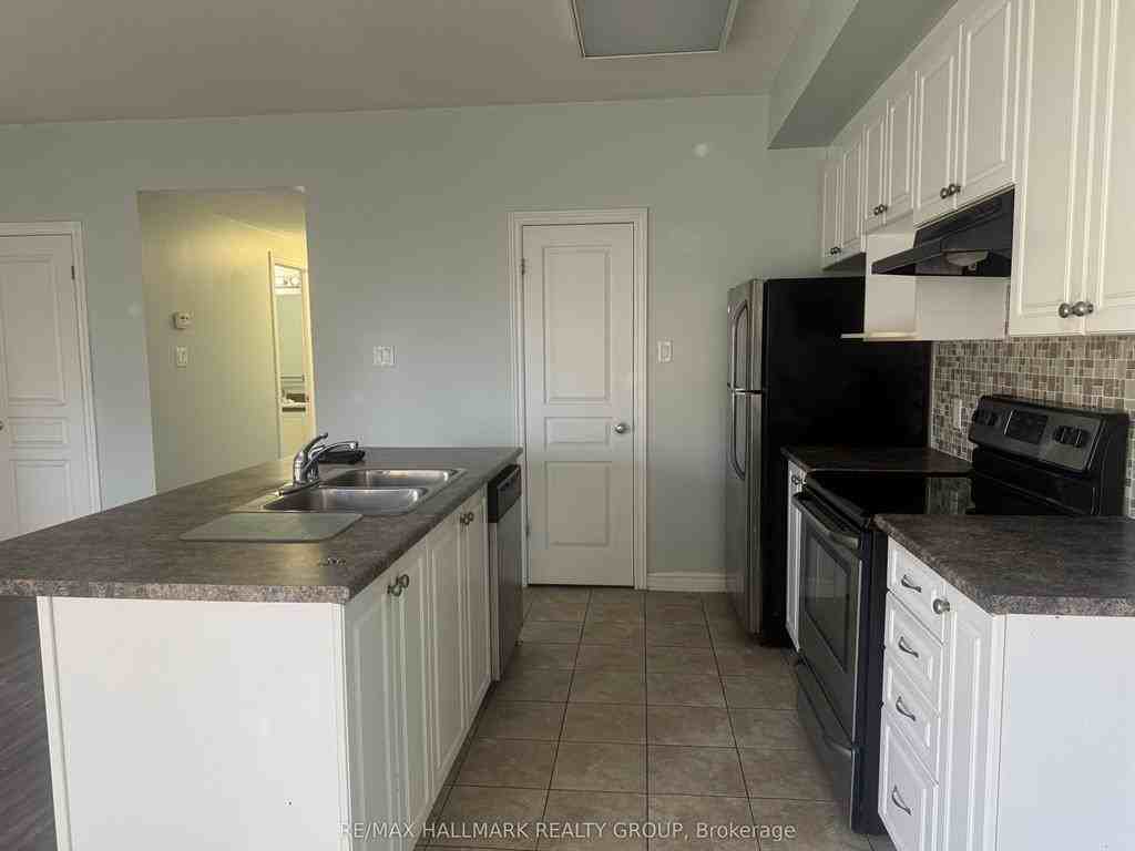 190 Hornchurch Lane #B - Photo 7 of 17